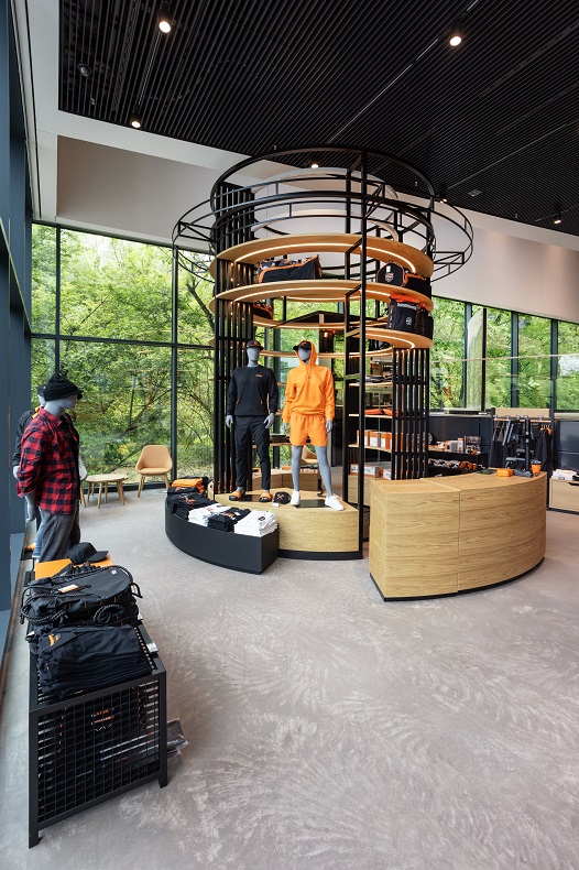 Brand shop